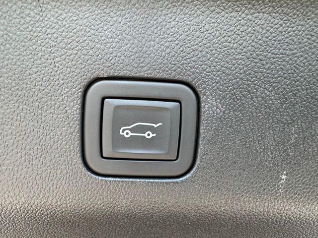 used 2023 GMC Yukon car, priced at $66,872