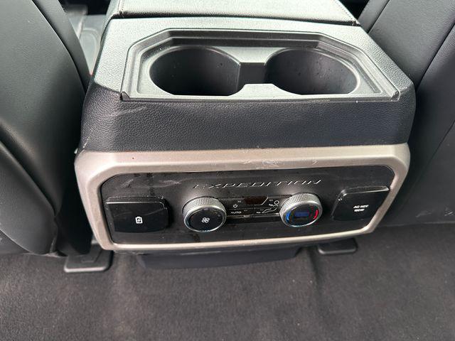 used 2024 Ford Expedition car, priced at $49,888