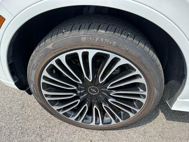 used 2023 Lincoln Aviator car, priced at $50,333