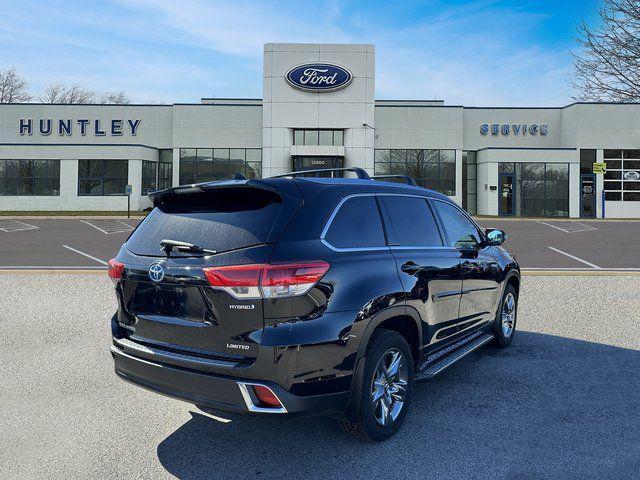 used 2017 Toyota Highlander Hybrid car, priced at $24,972