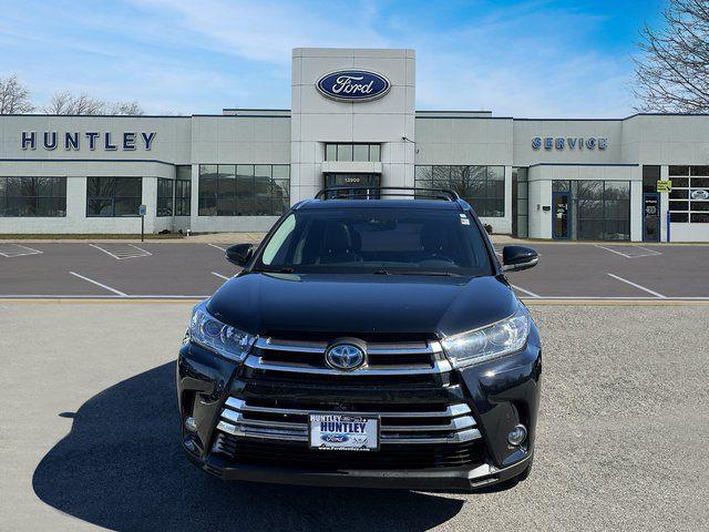 used 2017 Toyota Highlander Hybrid car, priced at $24,972