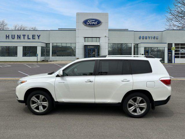 used 2013 Toyota Highlander car, priced at $16,772