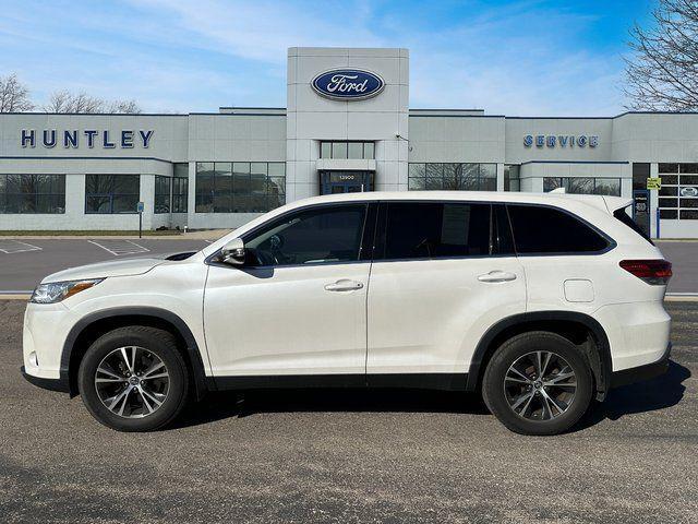 used 2019 Toyota Highlander car, priced at $24,972