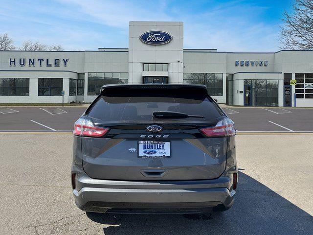 used 2024 Ford Edge car, priced at $25,222
