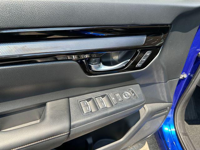 used 2025 Honda CR-V Hybrid car, priced at $36,777