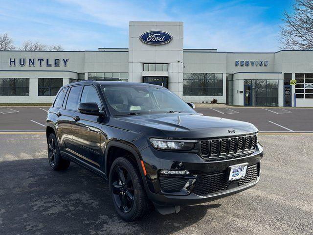 used 2023 Jeep Grand Cherokee car, priced at $34,372