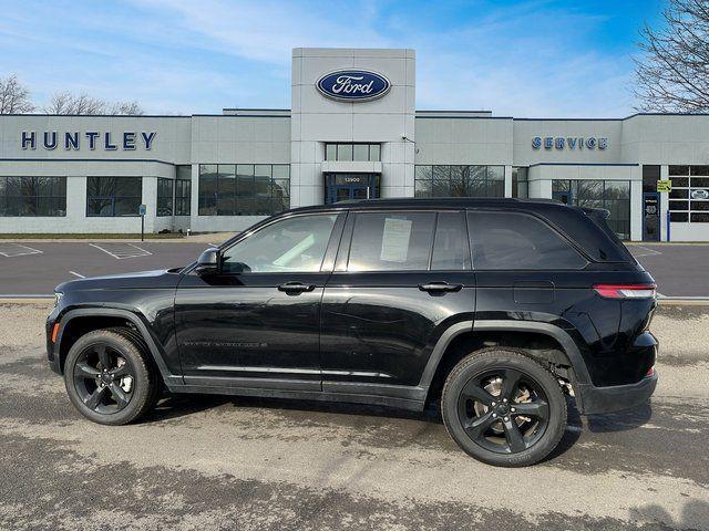 used 2023 Jeep Grand Cherokee car, priced at $34,372