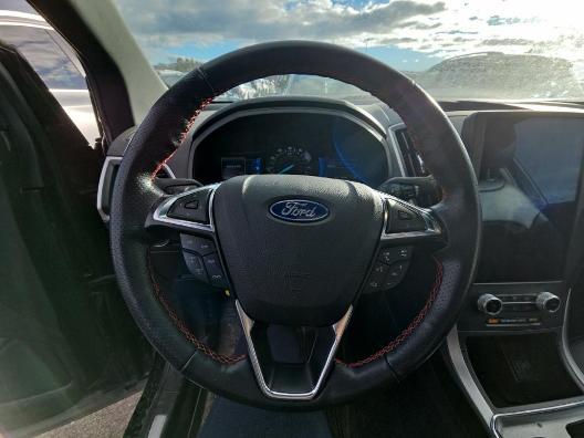 used 2022 Ford Edge car, priced at $25,888