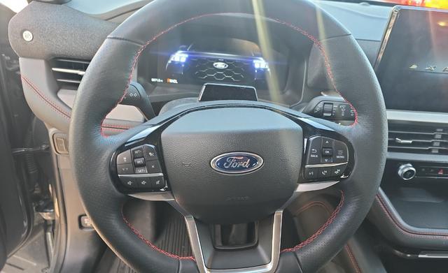 used 2025 Ford Explorer car, priced at $43,888