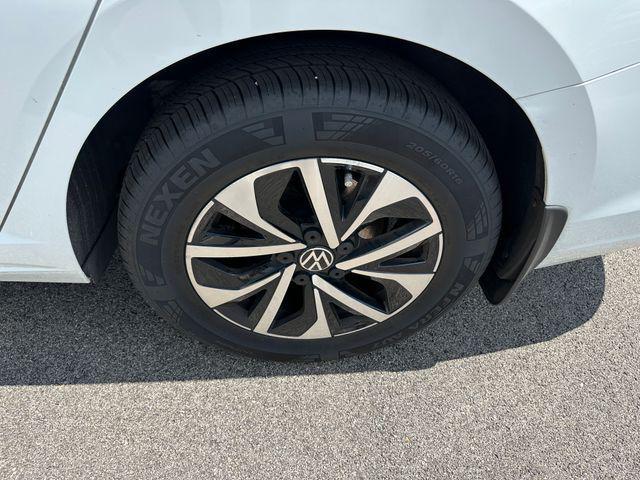 used 2024 Volkswagen Jetta car, priced at $19,972
