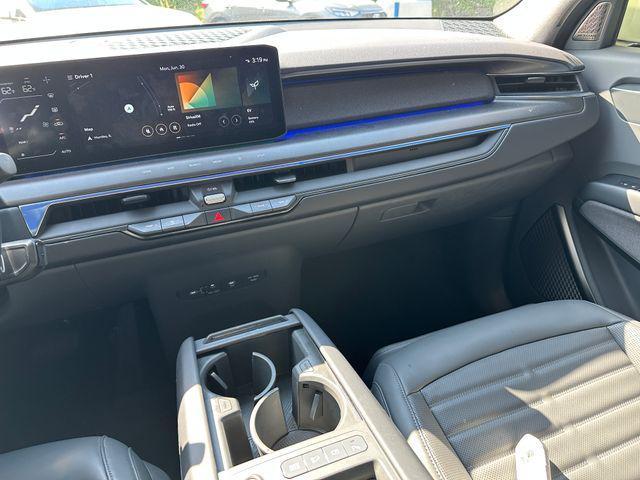 used 2024 Kia EV9 car, priced at $40,997