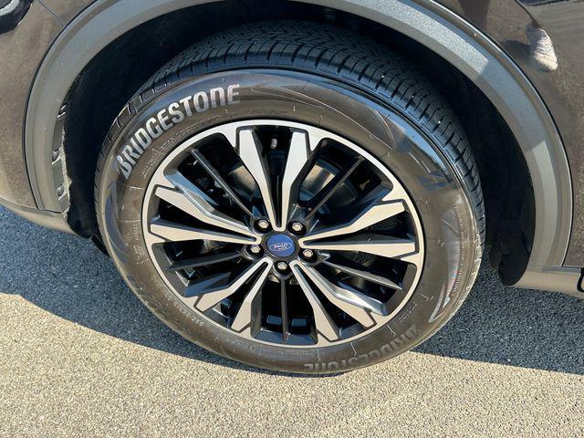 used 2022 Ford Escape car, priced at $18,887