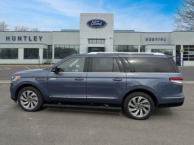 used 2023 Lincoln Navigator car, priced at $68,888