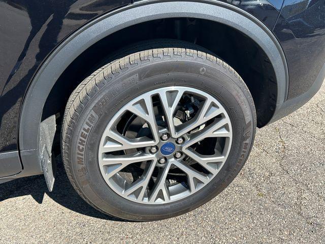 used 2022 Ford Escape car, priced at $21,444