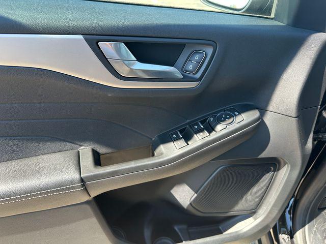 used 2022 Ford Escape car, priced at $21,444