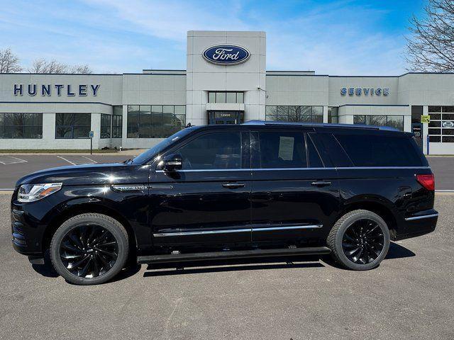 used 2021 Lincoln Navigator car, priced at $53,372