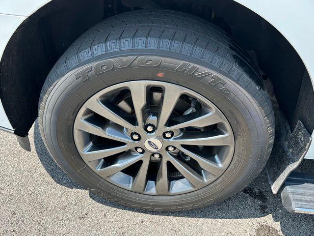 used 2020 Ford Expedition car, priced at $37,272