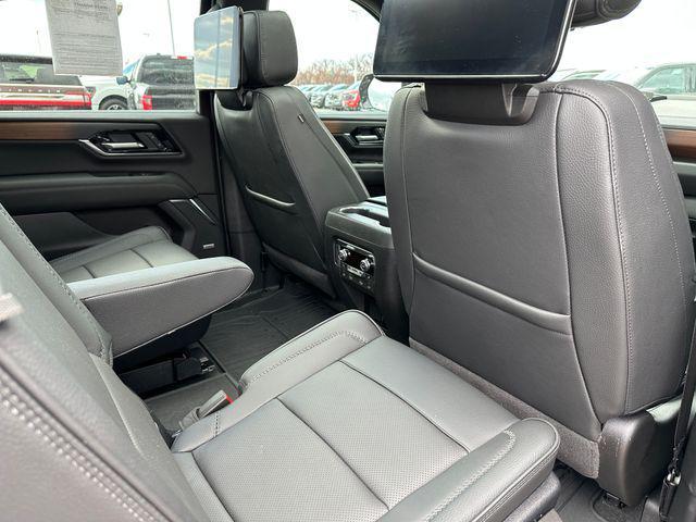 used 2025 GMC Yukon XL car, priced at $83,472