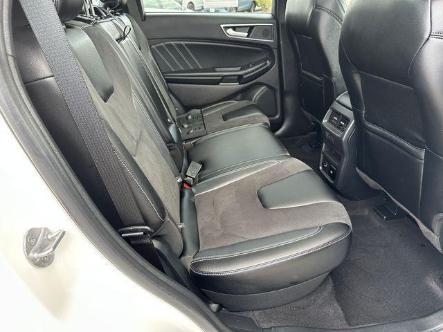 used 2022 Ford Edge car, priced at $31,888