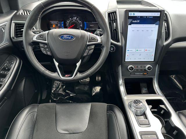 used 2022 Ford Edge car, priced at $31,888