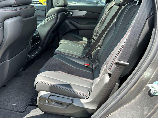 used 2024 Acura MDX car, priced at $47,888