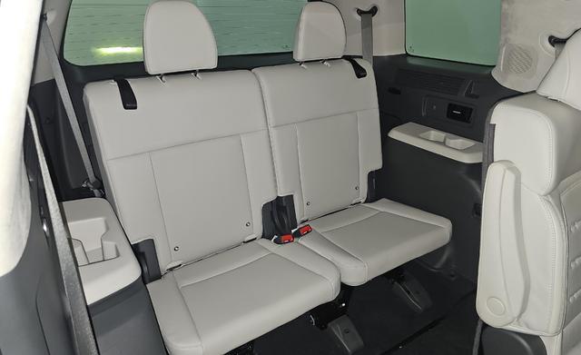 used 2024 Hyundai SANTA FE HEV car, priced at $36,888