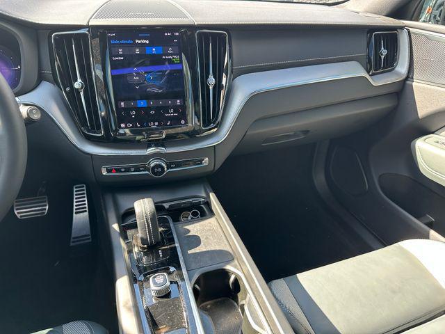 used 2022 Volvo XC60 Recharge Plug-In Hybrid car, priced at $35,777