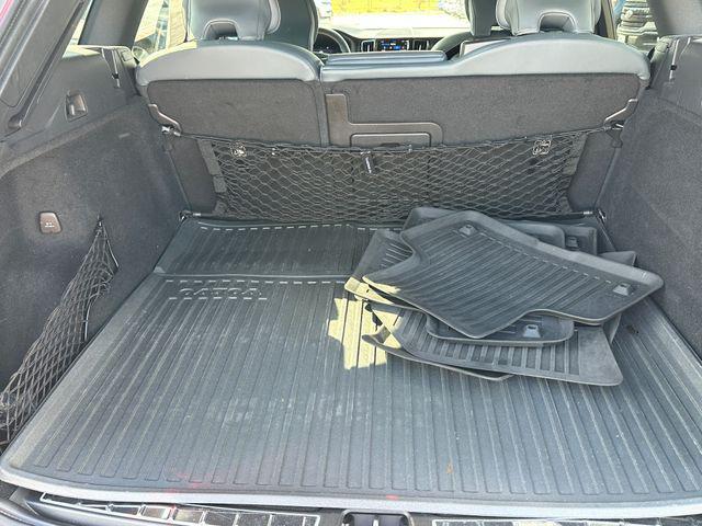 used 2022 Volvo XC60 Recharge Plug-In Hybrid car, priced at $35,777