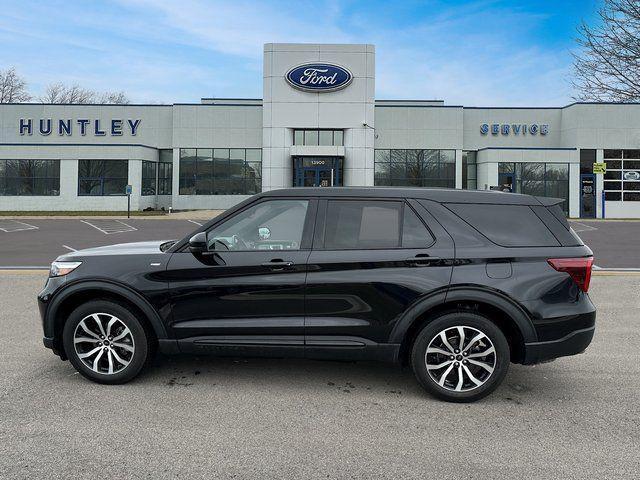 used 2022 Ford Explorer car, priced at $30,997
