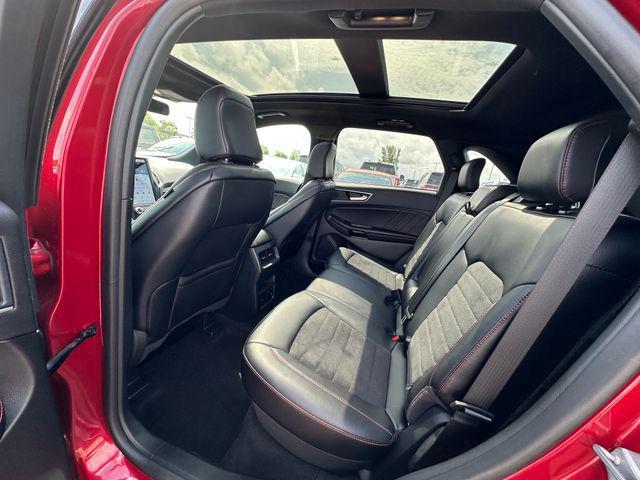 used 2024 Ford Edge car, priced at $32,888