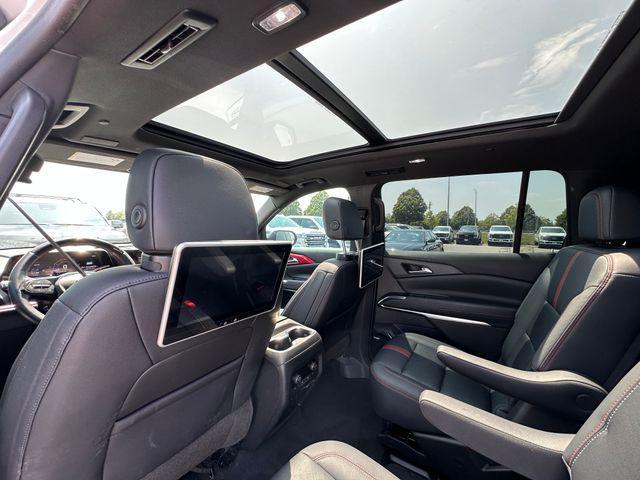 used 2024 Chevrolet Traverse car, priced at $51,888