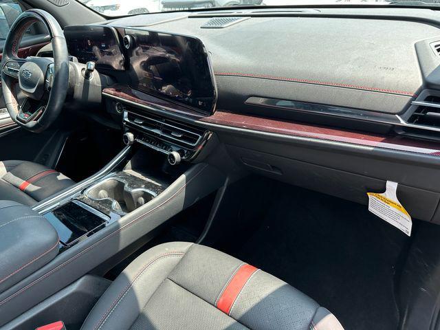 used 2024 Chevrolet Traverse car, priced at $51,888