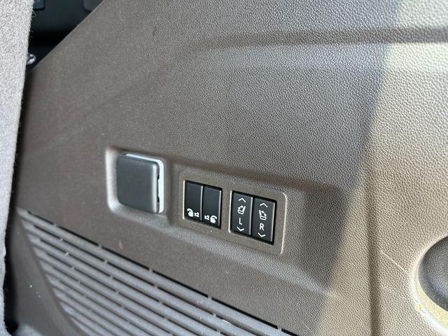 used 2022 GMC Yukon car, priced at $53,888
