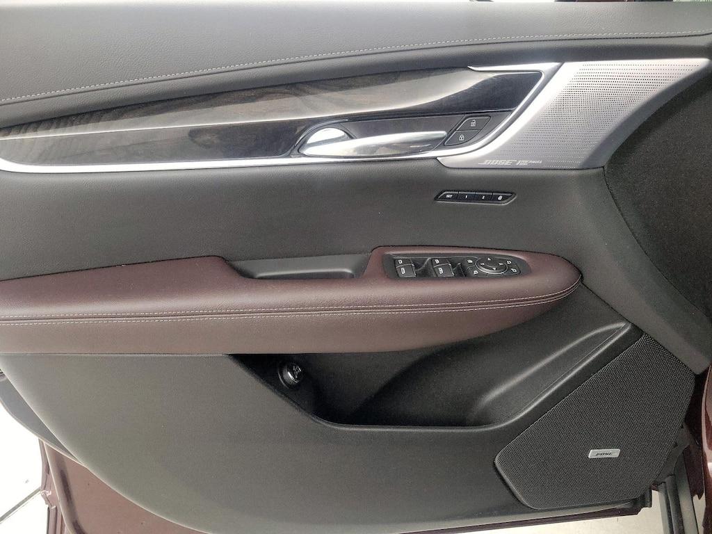 used 2023 Cadillac XT6 car, priced at $43,998