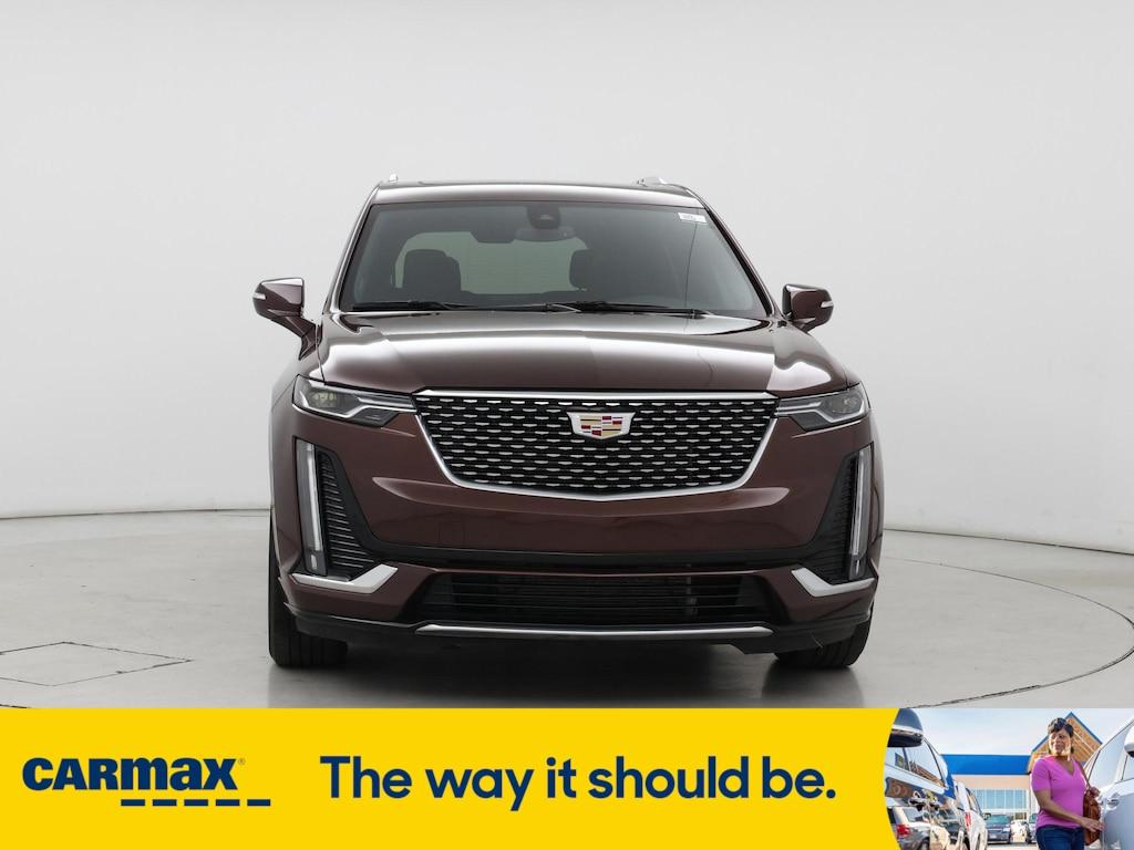 used 2023 Cadillac XT6 car, priced at $43,998