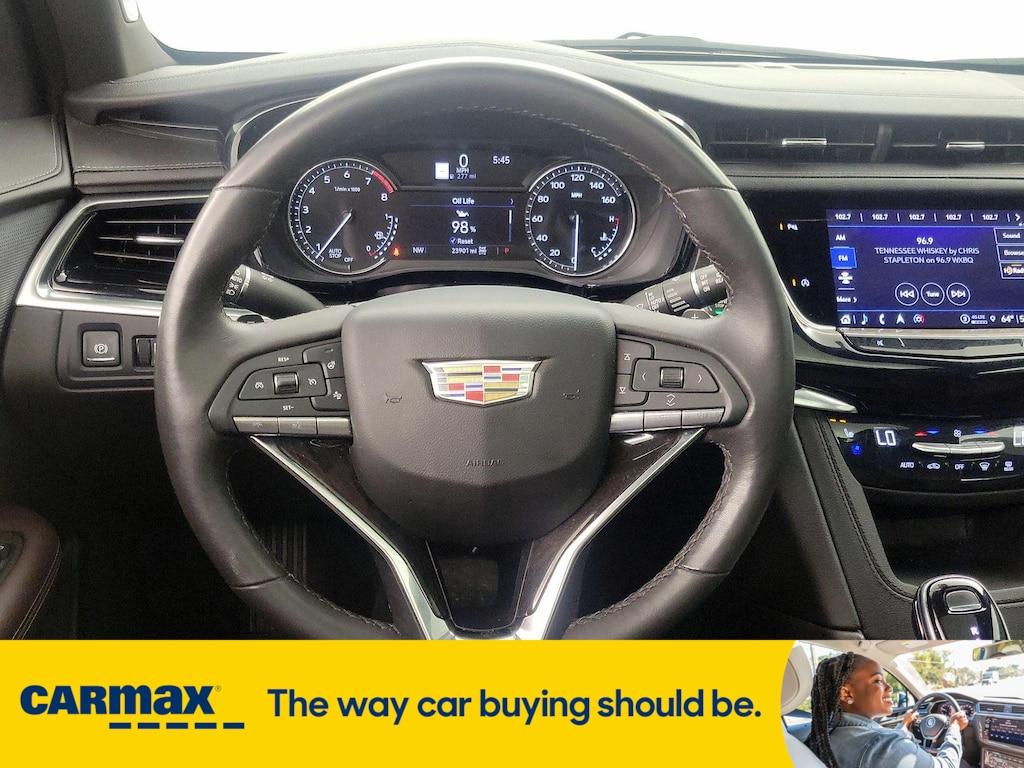 used 2023 Cadillac XT6 car, priced at $43,998