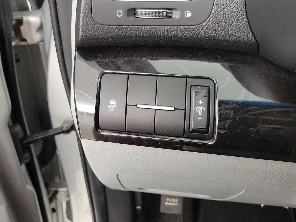 used 2014 Kia Sorento car, priced at $12,998