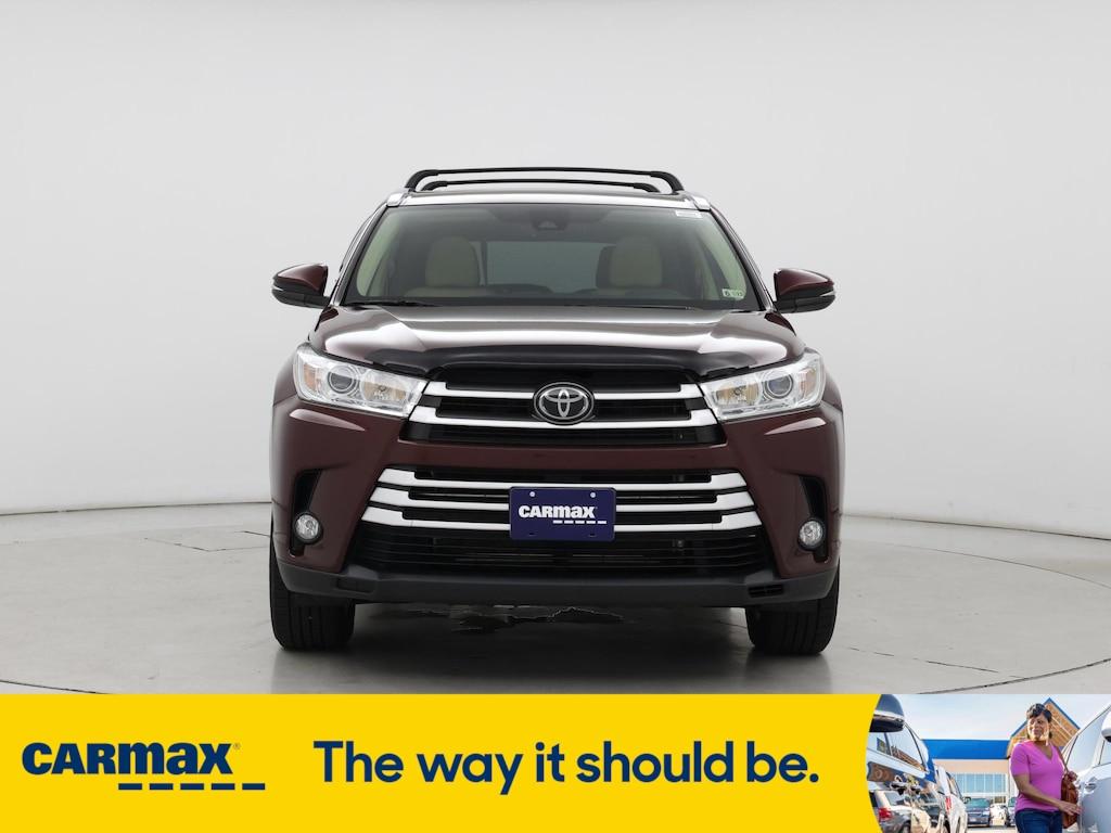 used 2019 Toyota Highlander car, priced at $34,998