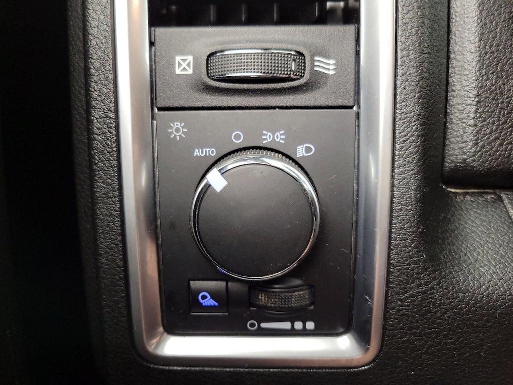 used 2022 Ram 1500 Classic car, priced at $30,998