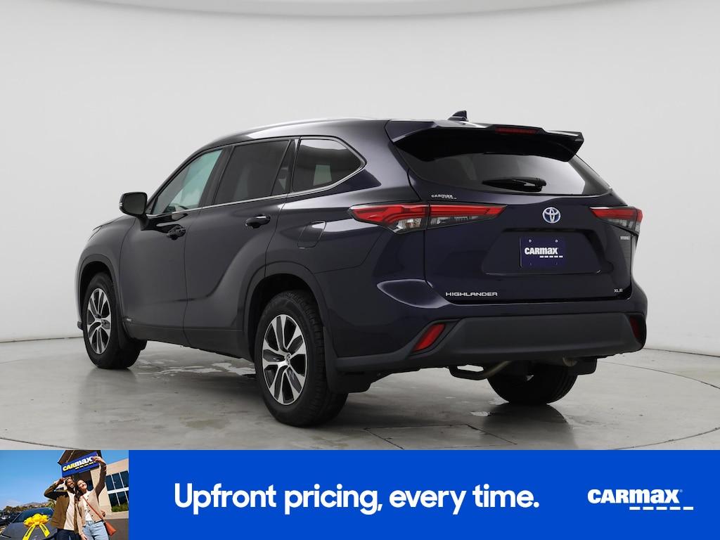 used 2022 Toyota Highlander Hybrid car, priced at $40,998