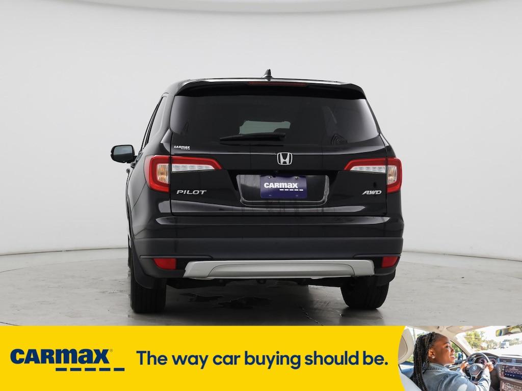 used 2022 Honda Pilot car, priced at $33,998