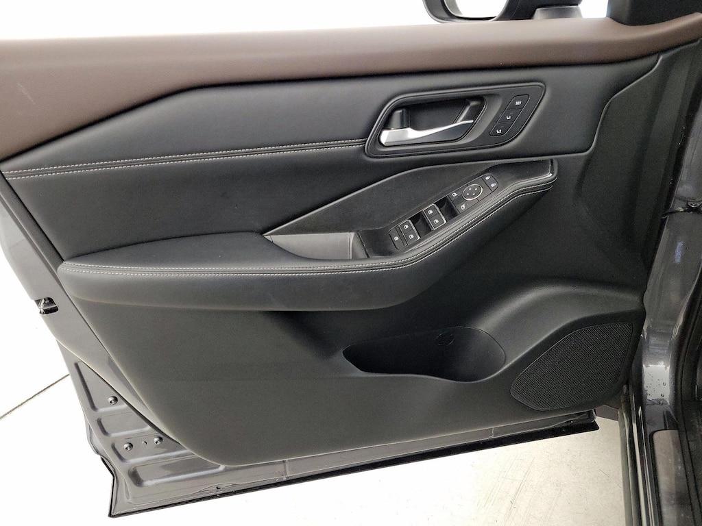 used 2023 Nissan Rogue car, priced at $28,998