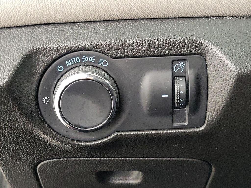 used 2014 Chevrolet Cruze car, priced at $11,998