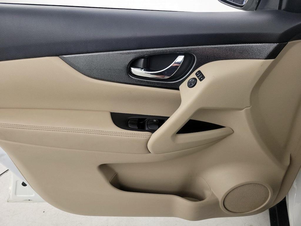 used 2015 Nissan Rogue car, priced at $13,998