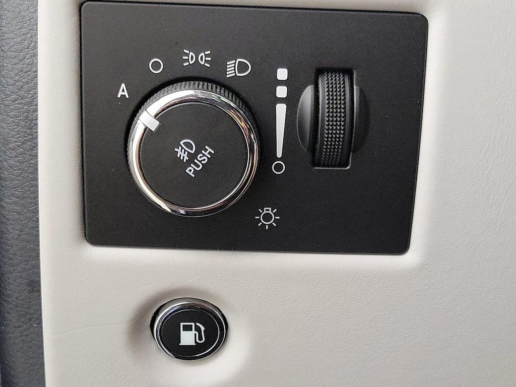 used 2021 Jeep Grand Cherokee car, priced at $37,998