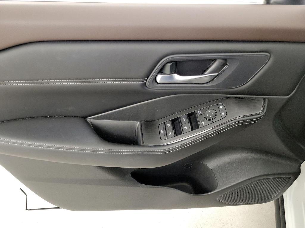 used 2023 Nissan Rogue car, priced at $28,998