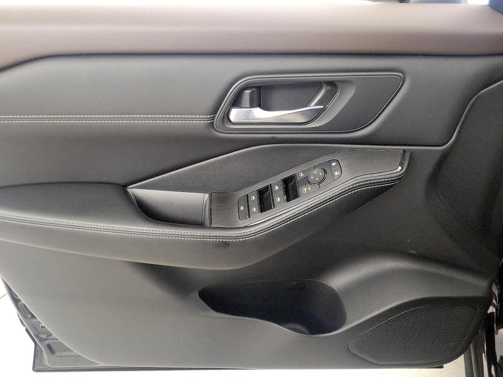used 2023 Nissan Rogue car, priced at $26,998