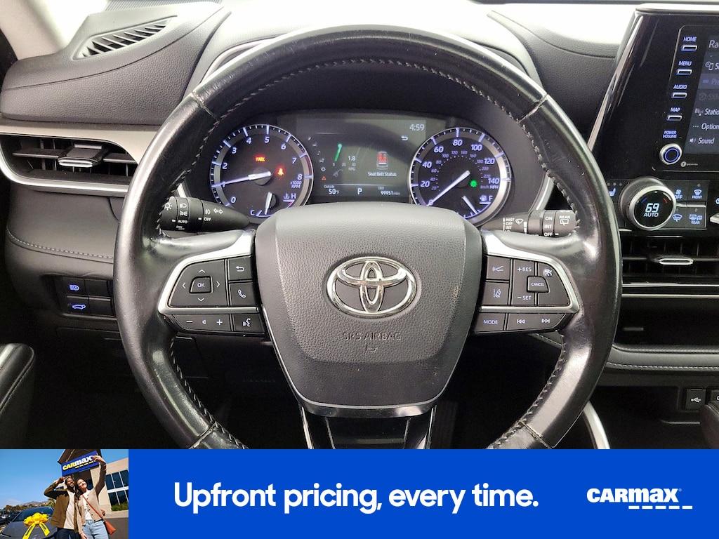 used 2020 Toyota Highlander car, priced at $26,998