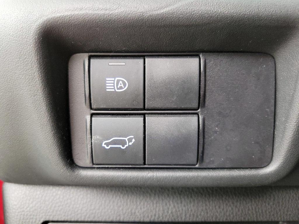 used 2020 Toyota Highlander car, priced at $26,998