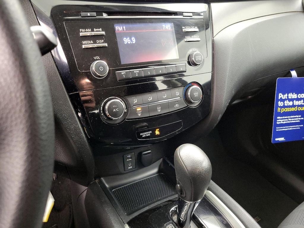 used 2016 Nissan Rogue car, priced at $12,998